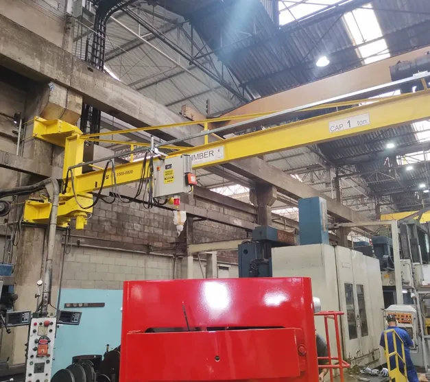 Braço Giratório para Linha de Produção