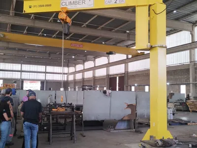 Braço Giratório para Oficina Mecânica