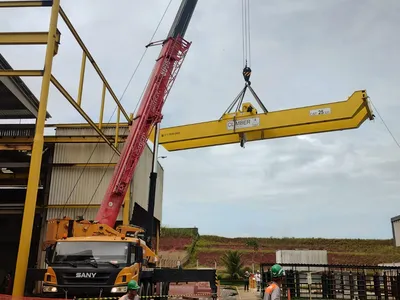 Montagem de Ponte Rolante