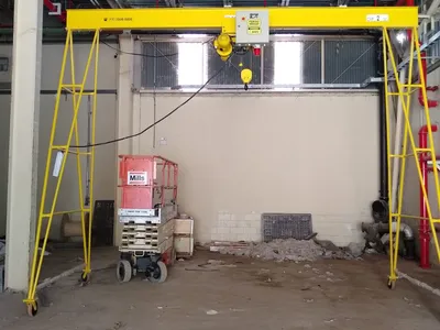 Pórtico com Rodízios Giratórios