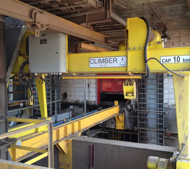 Pórticos para movimentação de cargas em áreas industriais e externas