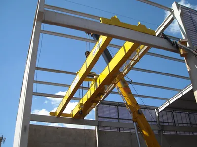 Montagens de equipamentos feitos pela Easy Crane